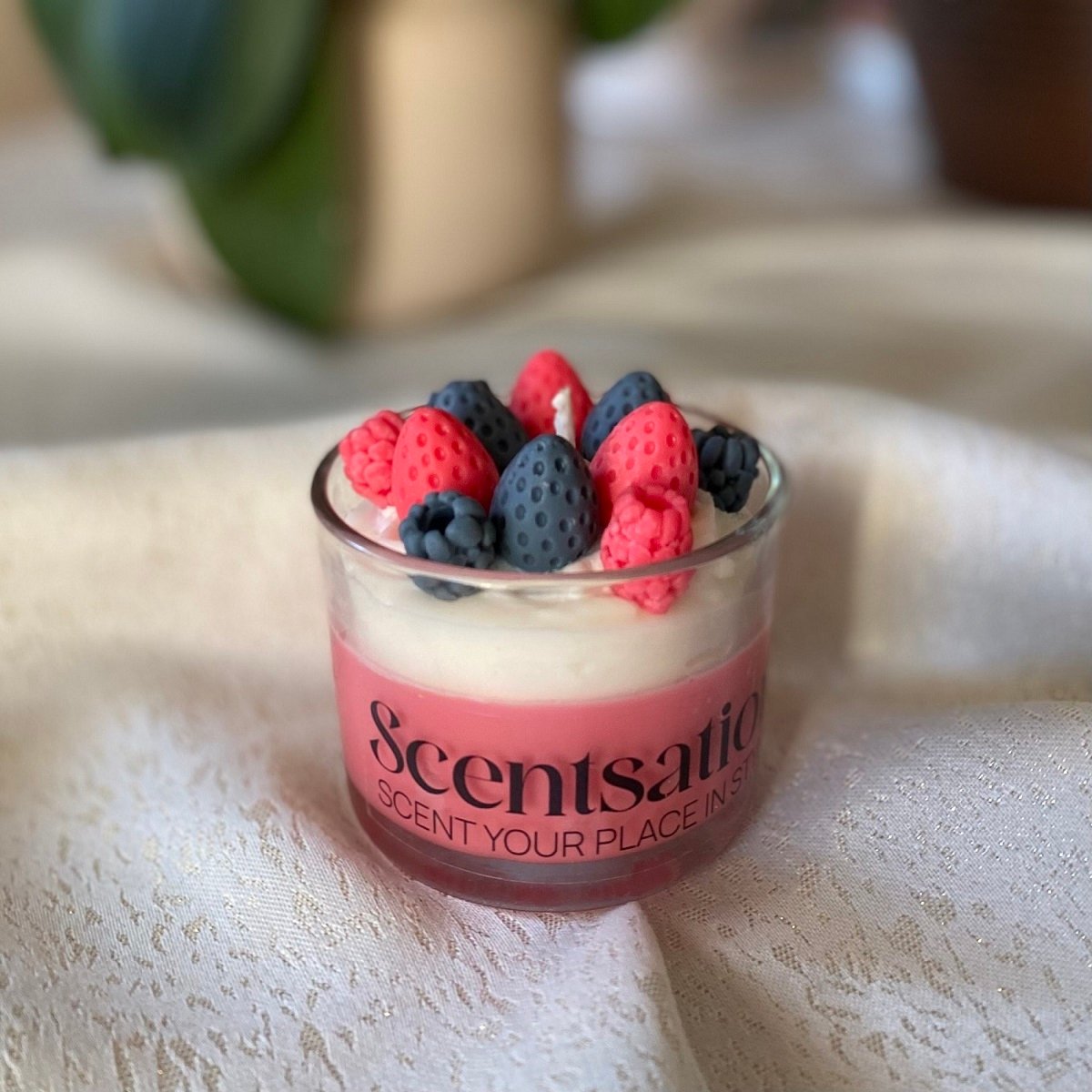 Berrylicious candle